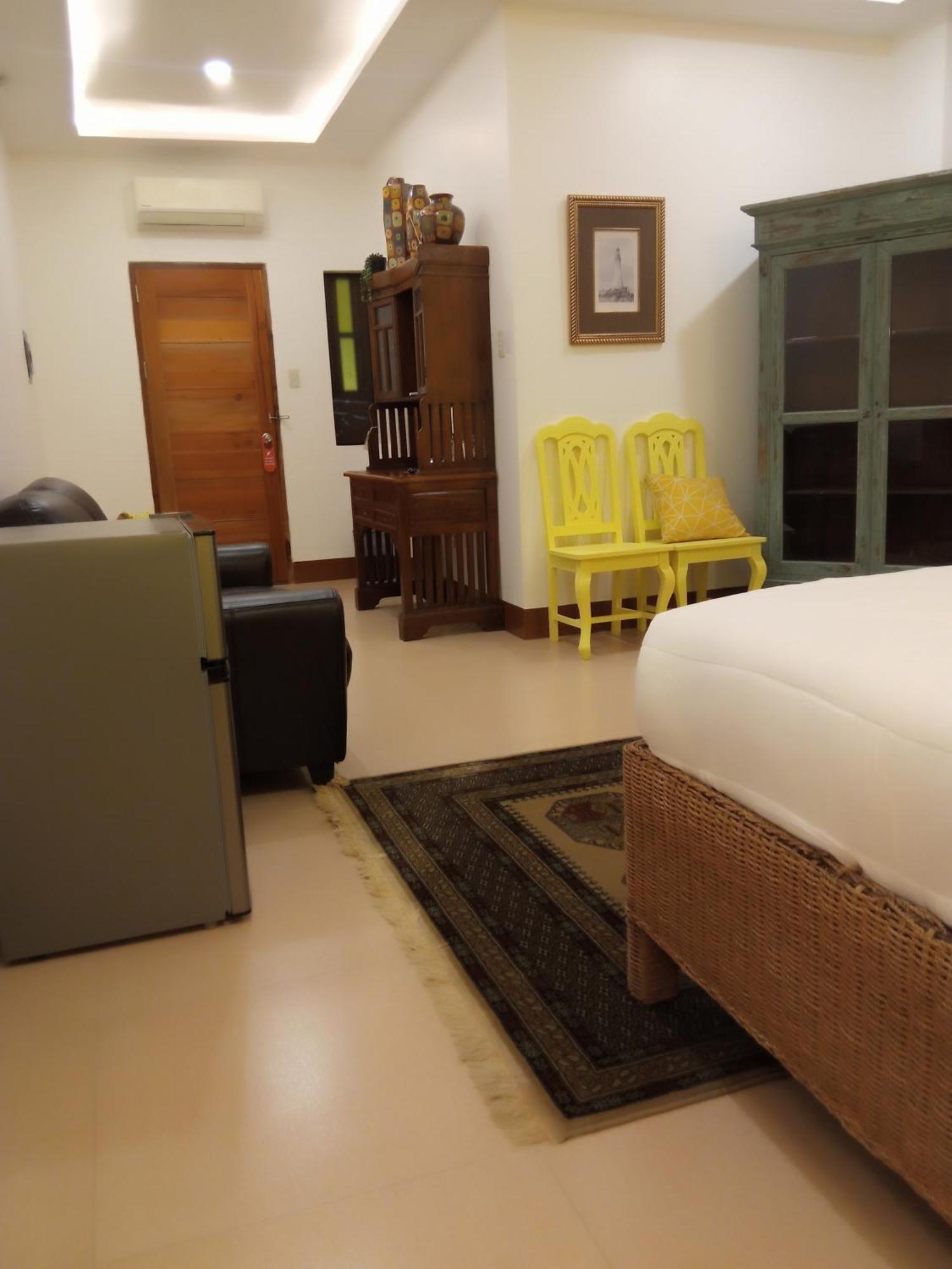 Residencia Orlina Hotel Dumaguete City Exterior photo