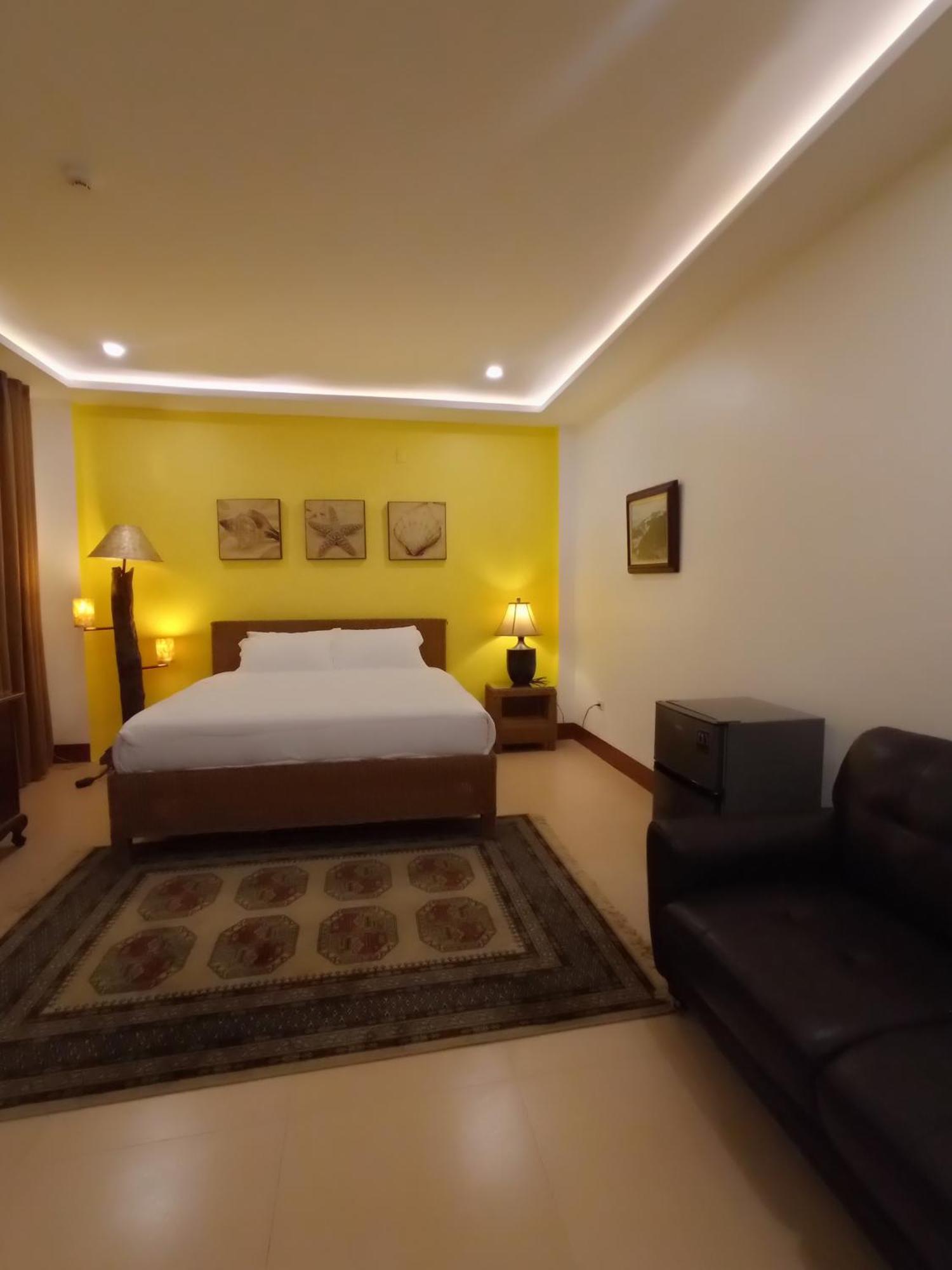 Residencia Orlina Hotel Dumaguete City Exterior photo